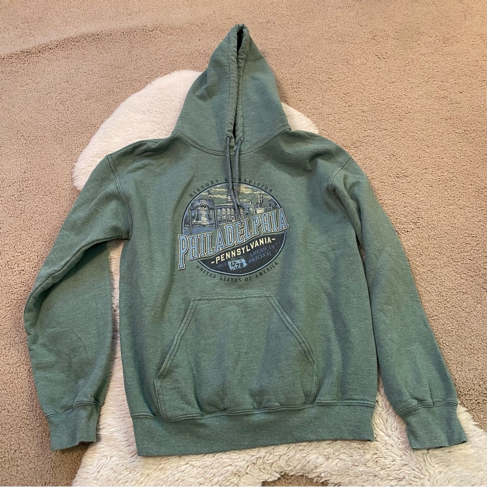 Philadelphia Pull Over Hoodie